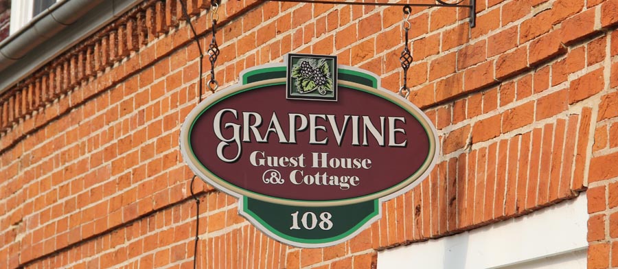 Hermann Missouri Lodging - Grapevine Guest Cottage