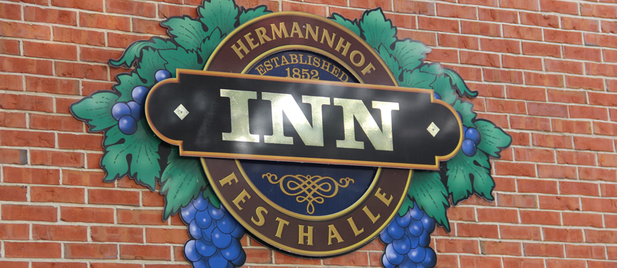 Hermann Missouri Lodging - Inn at Hermannhof Sign